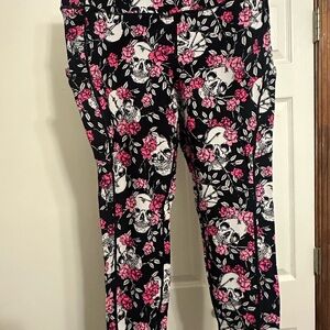 Torrid Active Pink and Black Skull Floral Leggings